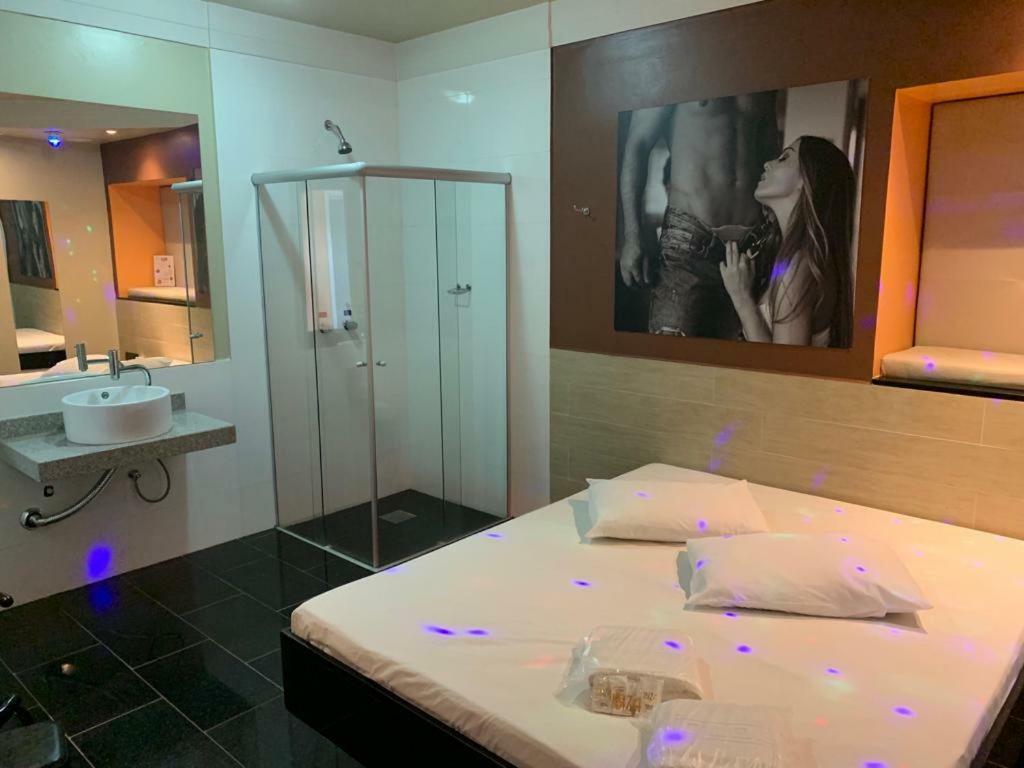 Ibiza Golden Motel Franca Buitenkant foto